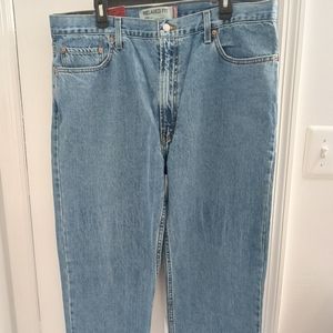 Levi's Relaxed Fit 550